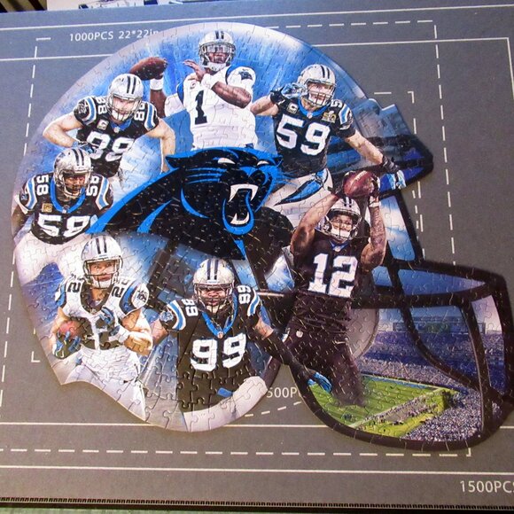 Carolina Panthers Shaped Puzzle - Picture 3 of 16